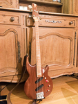 Gwenrann-V Short Scale bass