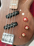 Gwenrann-V Short Scale bass